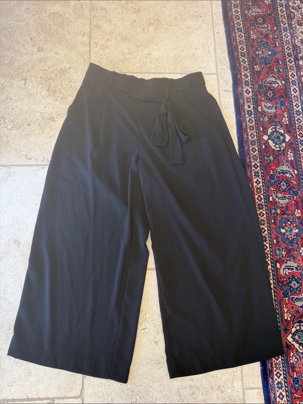 Zara Black Wide-Leg Tie-Waist Culotte Pants